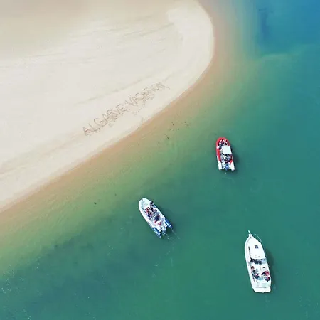 Modern Apartment, Close To The Beach, Wi-fi & A C Apartment Portimao