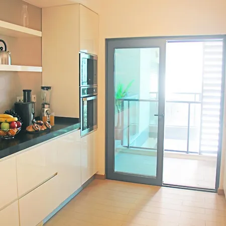 Appartamento Modern Apartment, Close To The Beach, Wi-fi & A C Portimão